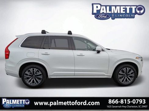 Used 2020 Volvo XC90 T5 Momentum FWD image 2