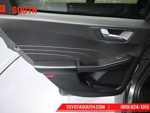 Used 2025 Ford Escape ST-Line AWD/4WD image 27