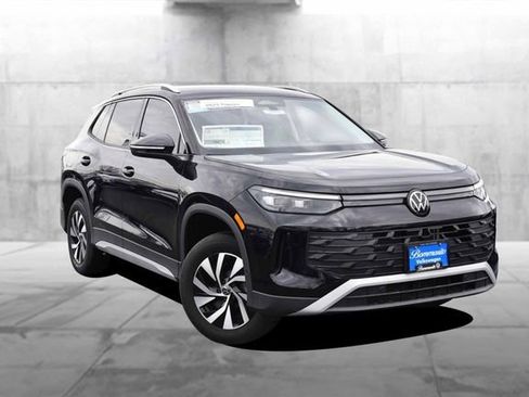 New 2025 Volkswagen Tiguan S image 2