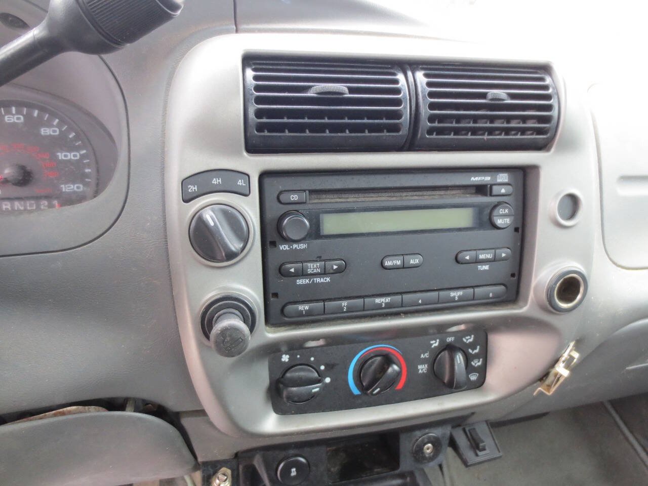 Used 2011 Ford Ranger XLT AWD/4WD image 8