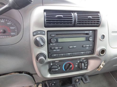Used 2011 Ford Ranger XLT AWD/4WD image 8