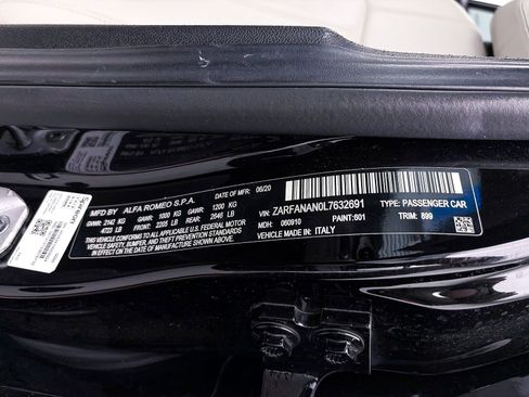Used 2020 Alfa Romeo Giulia AWD w/ Quick Order Package 22J Sport image 38