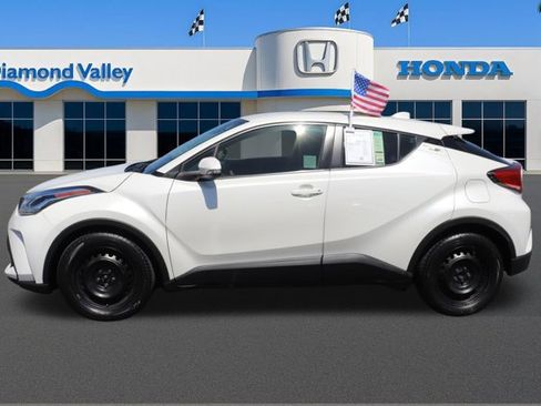 Used 2020 Toyota C-HR LE FWD image 8