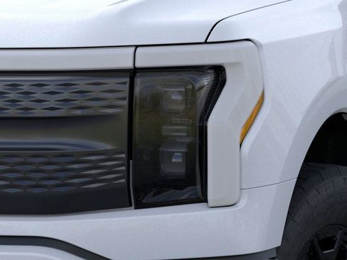 New 2025 Ford F150 Lightning XLT image 18
