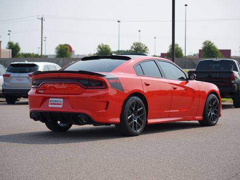 Used 2017 Dodge Charger R/T RWD image 3