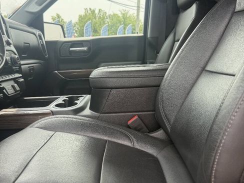 Used 2019 Chevrolet Silverado 1500 RST AWD/4WD image 3