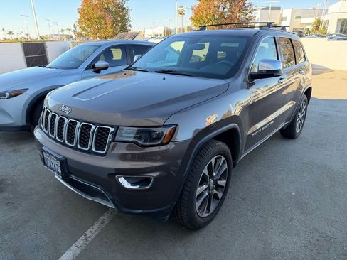 Used 2018 Jeep Grand Cherokee Limited w/ Luxury Group II image 1