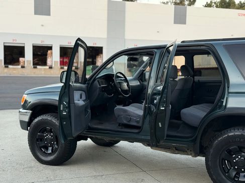 Used 1997 Toyota 4Runner SR5 AWD/4WD image 25