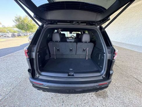 Certified 2025 GMC Acadia AT4 AWD/4WD image 26