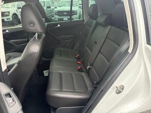 Used 2014 Volkswagen Tiguan SEL AWD/4WD image 22