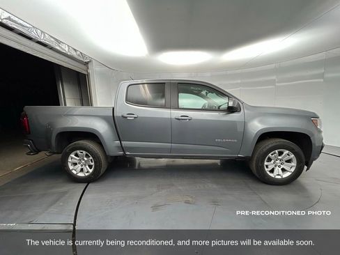Used 2022 Chevrolet Colorado LT w/ LT Convenience Package image 7