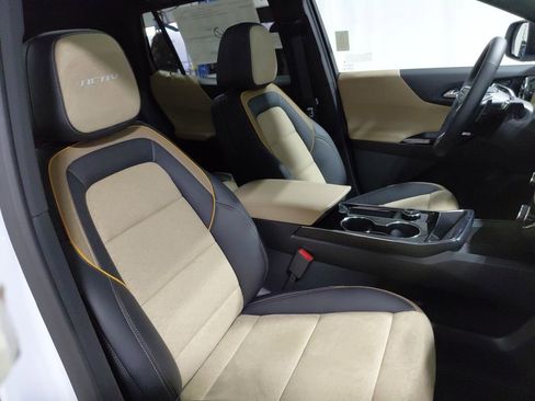 New 2026 Chevrolet Equinox ACTIV w/ Convenience Package III image 22