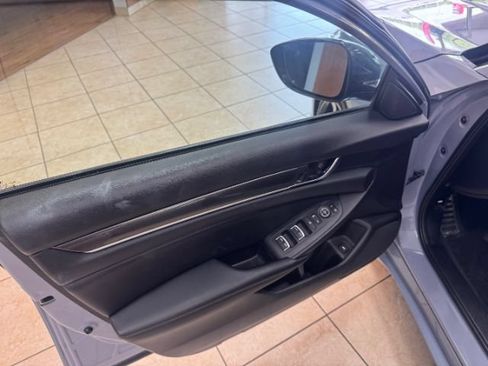 Used 2021 Honda Accord Sport image 11