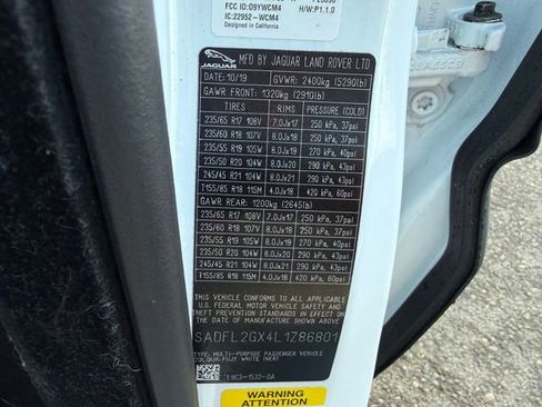 Used 2020 Jaguar E-PACE R-Dynamic SE image 21