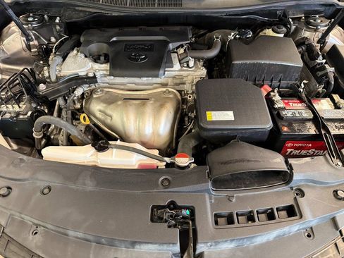 Used 2016 Toyota Camry SE image 22