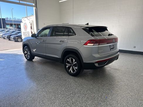 New 2026 Volkswagen Atlas Cross Sport SE AWD/4WD image 3