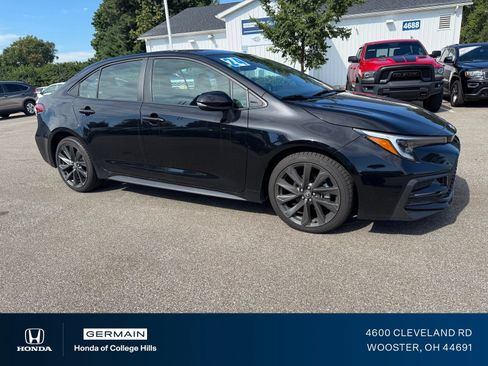 Used 2024 Toyota Corolla XSE FWD image 3