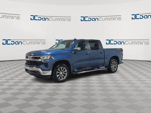 Used 2024 Chevrolet Silverado 1500 LT AWD/4WD image 4