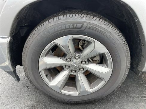 Used 2020 RAM 1500 Limited image 10