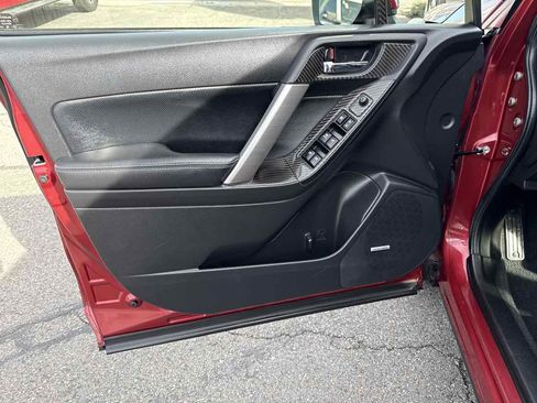 Used 2015 Subaru Forester 2.0XT Touring w/ Eyesight & Navigation System image 11