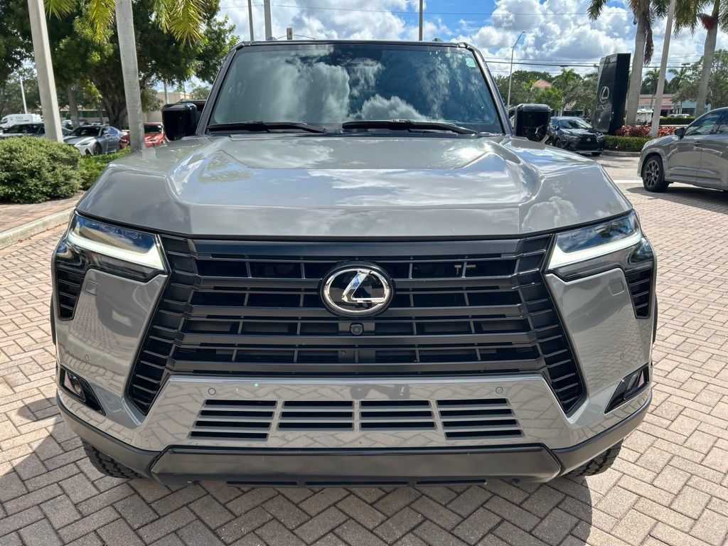Used 2025 Lexus GX 550 AWD/4WD image 8