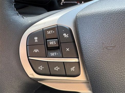 Used 2022 Ford Explorer XLT w/ Equipment Group 202A image 19