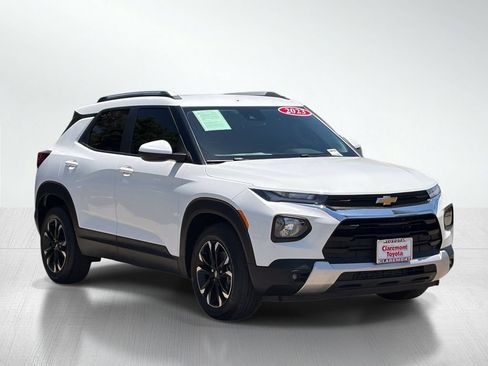 Used 2023 Chevrolet TrailBlazer LT w/ Convenience Package FWD image 12