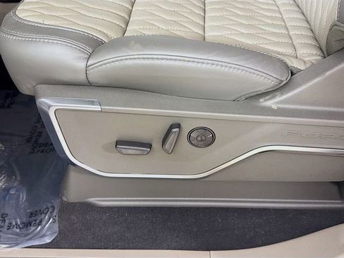 New 2026 Ford F450 Platinum w/ Platinum Plus Package image 19