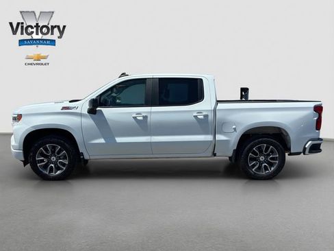 Used 2022 Chevrolet Silverado 1500 RST w/ Z71 Off-Road Package AWD/4WD image 4