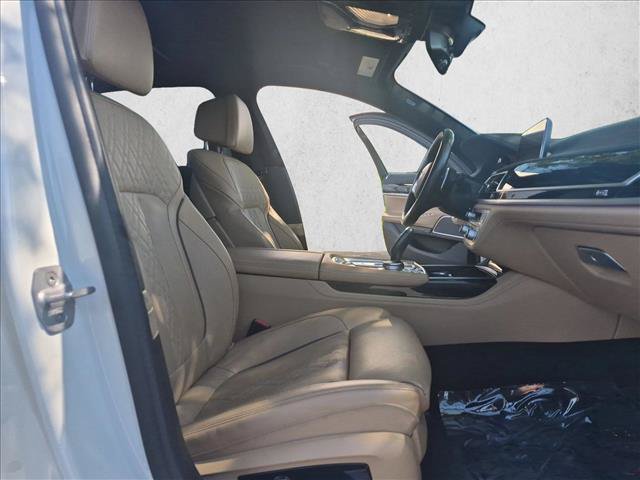 Used 2021 BMW 750i xDrive w/ M Sport Package AWD/4WD image 20