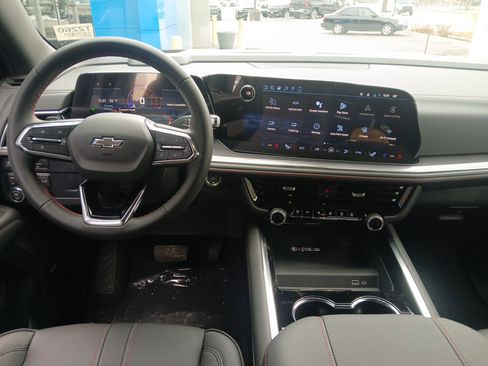 New 2026 Chevrolet Suburban RST w/ RST Capability Package image 7