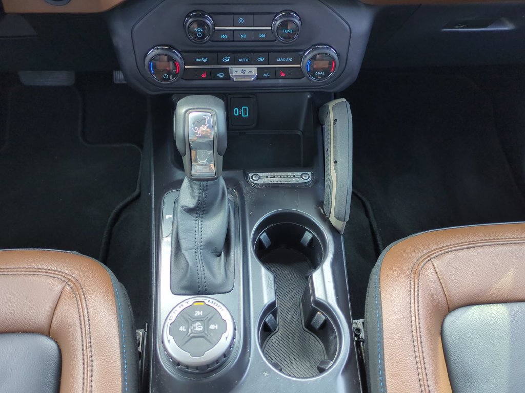 Used 2024 Ford Bronco Outer Banks AWD/4WD image 22
