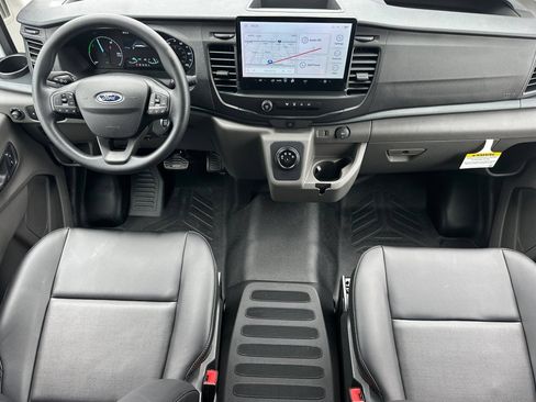 New 2025 Ford E-Transit 148 Medium Roof RWD image 8