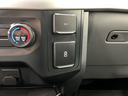 Certified 2022 Ford F150 XLT w/ XTR Package AWD/4WD image 25