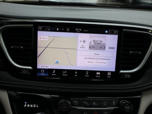 Used 2022 Chrysler Pacifica Limited image 9