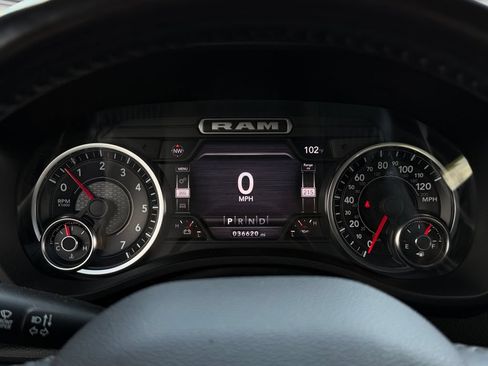 Used 2022 RAM 1500 Laramie w/ Sport Appearance Package AWD/4WD image 9