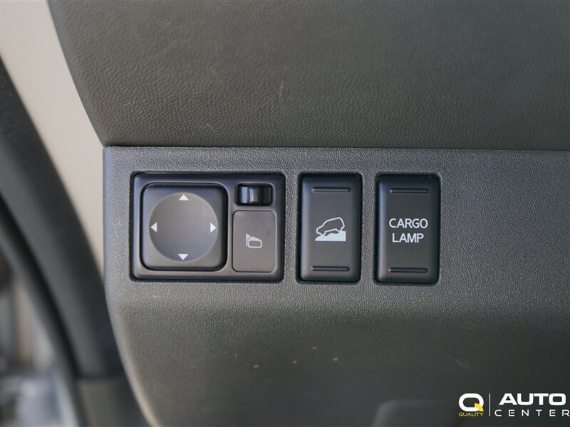 Used 2017 Nissan Frontier PRO-4X AWD/4WD image 22
