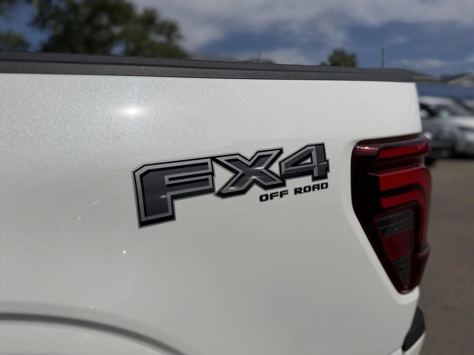 Used 2024 Ford F150 Platinum w/ FX4 Off-Road Package AWD/4WD image 48