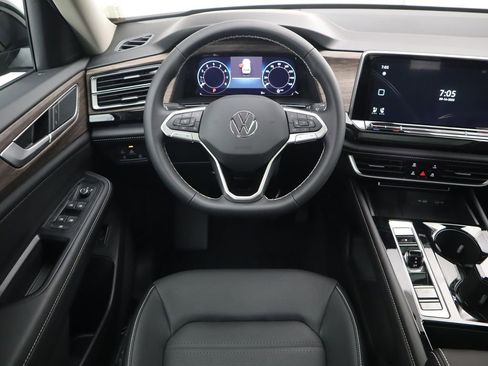 New 2026 Volkswagen Atlas SEL image 10