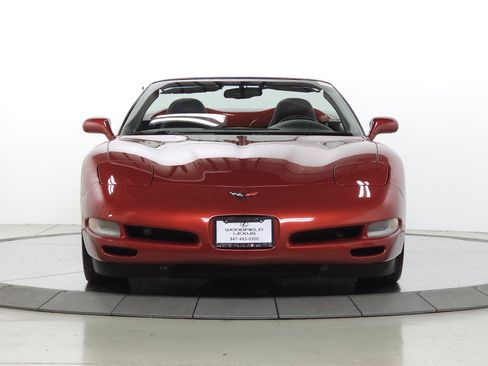 Used 1998 Chevrolet Corvette Convertible w/ Memory Pkg RWD image 2