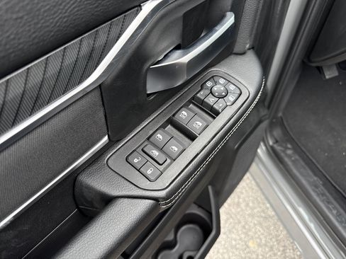 New 2026 RAM 2500 Big Horn AWD/4WD image 13