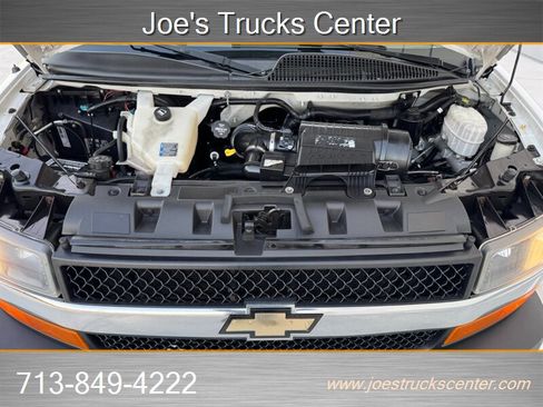 Used 2018 Chevrolet Express 3500 w/ Power Convenience Package image 47