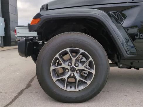 New 2025 Jeep Gladiator Sport image 13