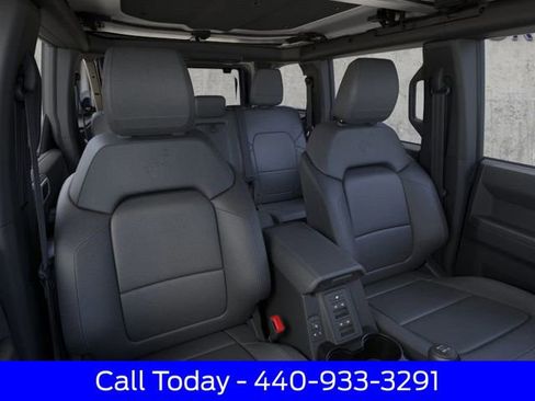 New 2026 Ford Bronco Badlands w/ Sasquatch Package image 12