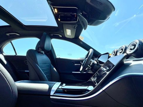 Used 2026 Mercedes-Benz C 300 4MATIC Sedan image 8