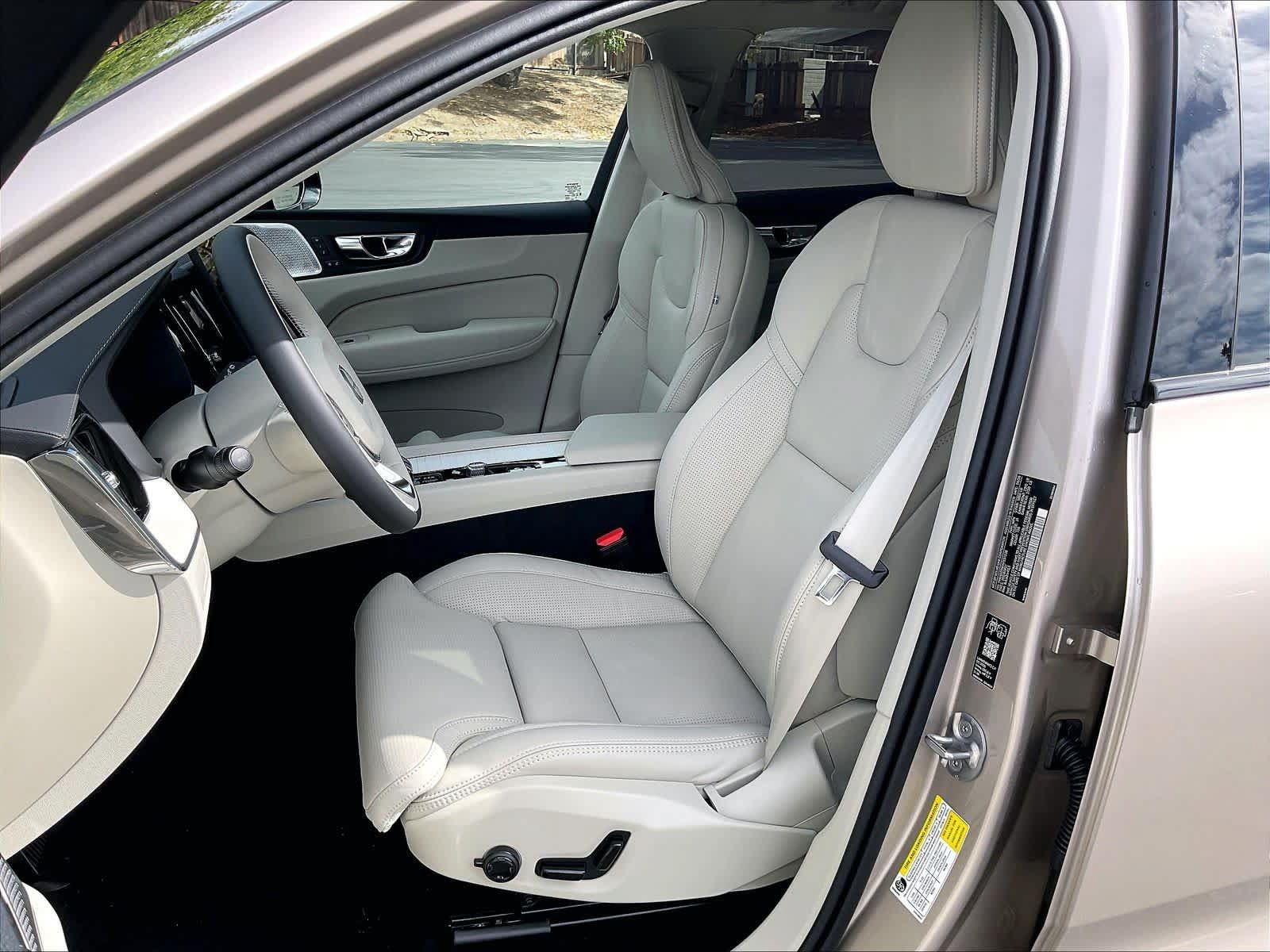 New 2027 Volvo XC60 T8 Ultra AWD/4WD image 11
