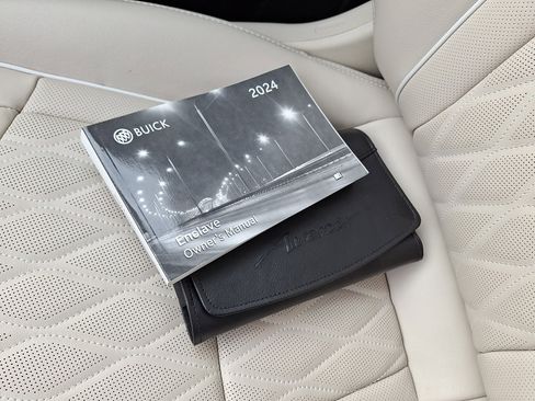 Certified 2024 Buick Enclave Avenir w/ Avenir Technology Package image 28