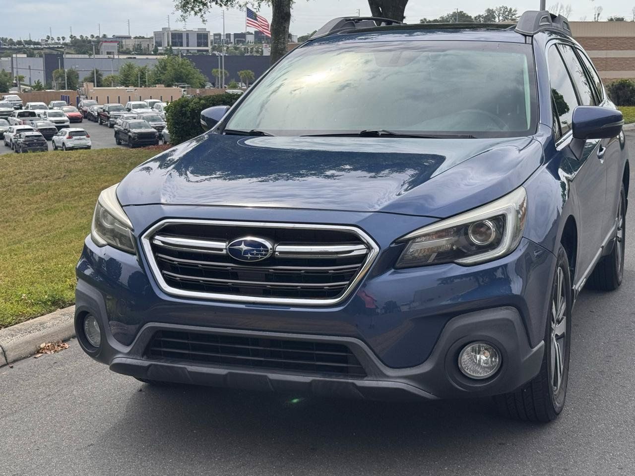 Used 2019 Subaru Outback 2.5i Limited AWD/4WD image 4