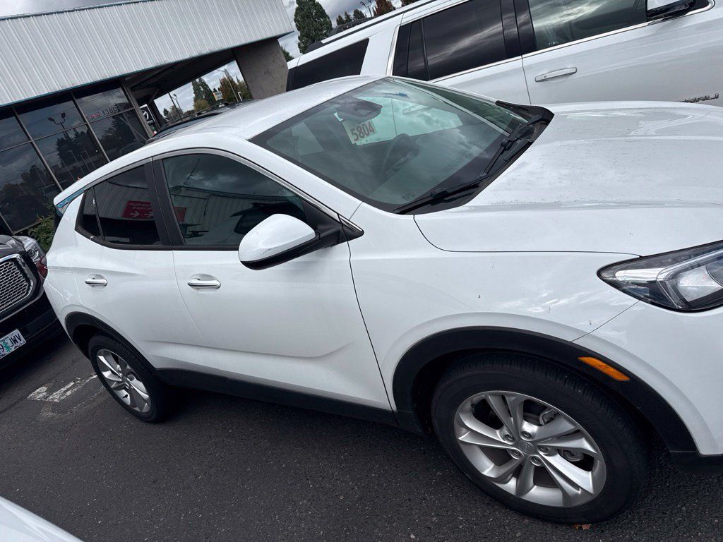 Used 2021 Buick Encore GX Preferred FWD image 2