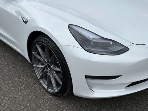 Used 2018 Tesla Model 3 Long Range RWD image 26